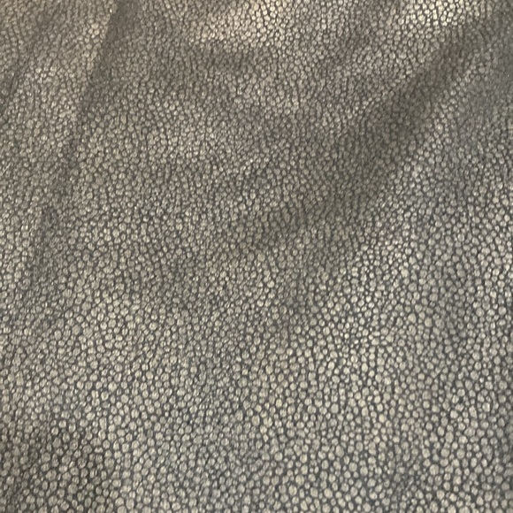 The High Waist Ankle Skinny With Faux Pockets in Black Coated
7 For All Mankind - Picture 4 of 4